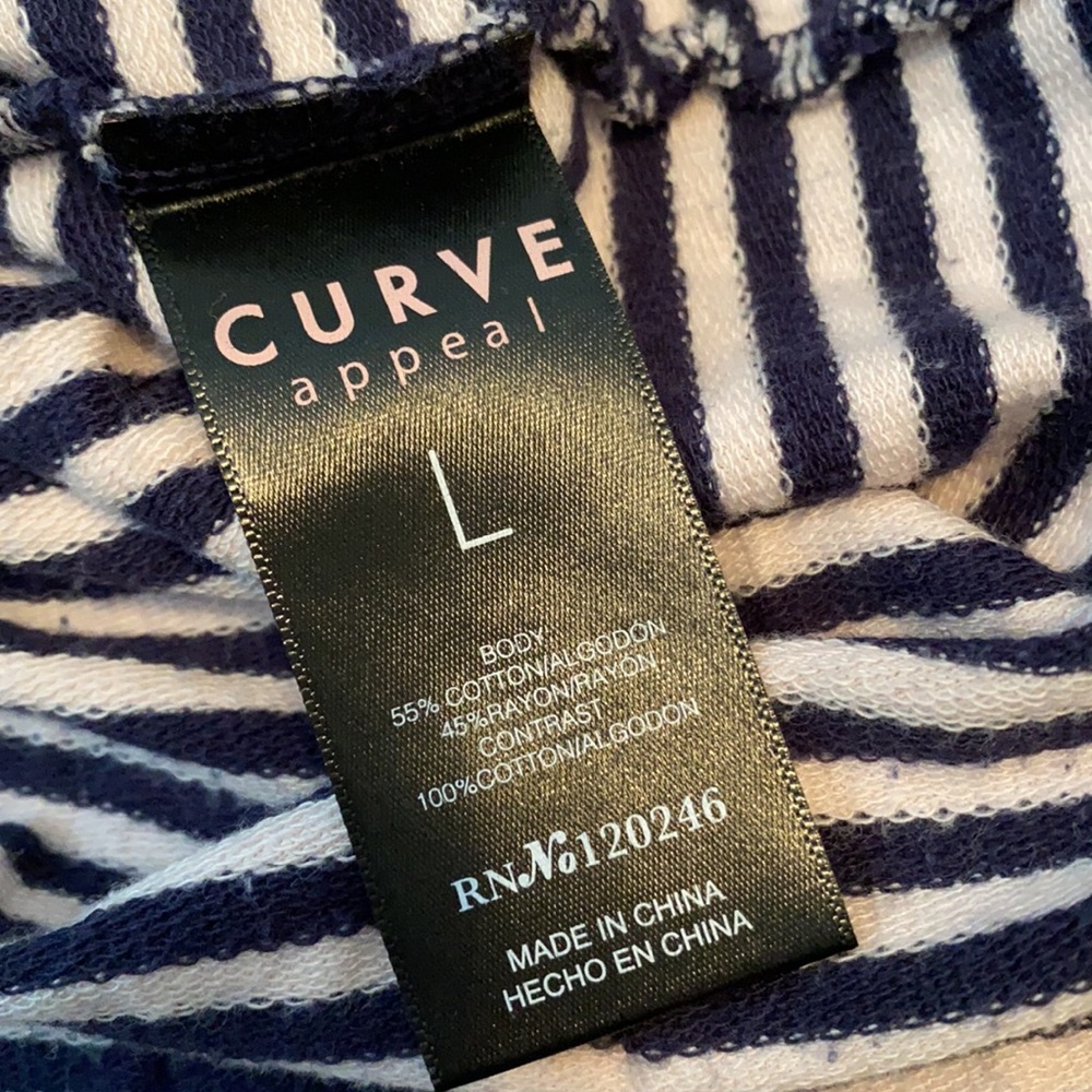 **FREE W/PURCHASE** Curve appeal navy blue and pink stripe pullover top. - Picture 4 of 16